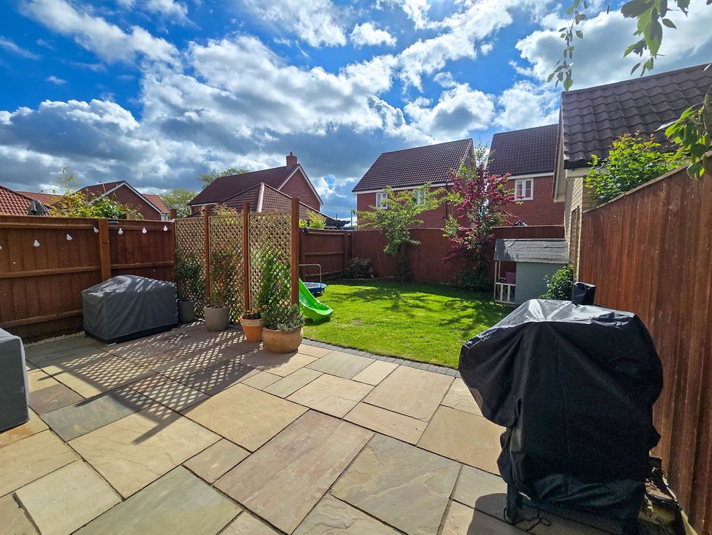 Property photo 3 of 23