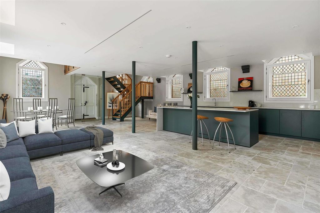 Property photo 2 of 31 The Meeting House 23.Jpg