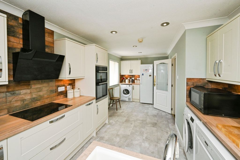 Property photo 2 of 15 Pbox-Img.Jpg
