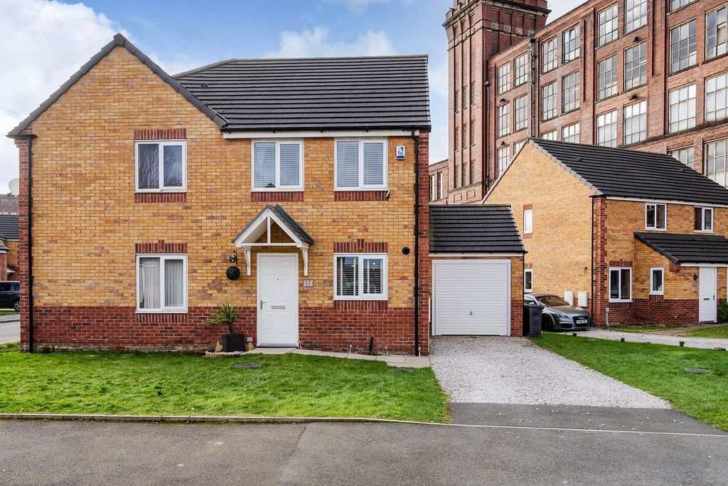 Property photo 1 of 30 3875433