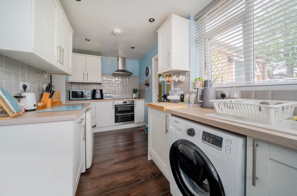 Property photo 3 of 24 1477891-11-6A311d78d24Dd