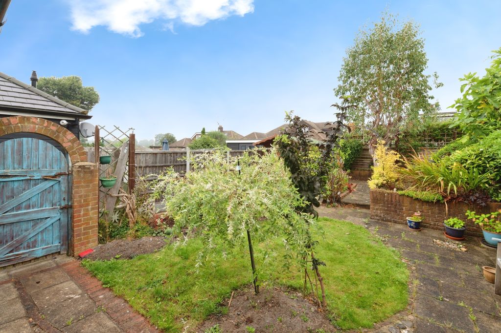 Property photo 3 of 19
