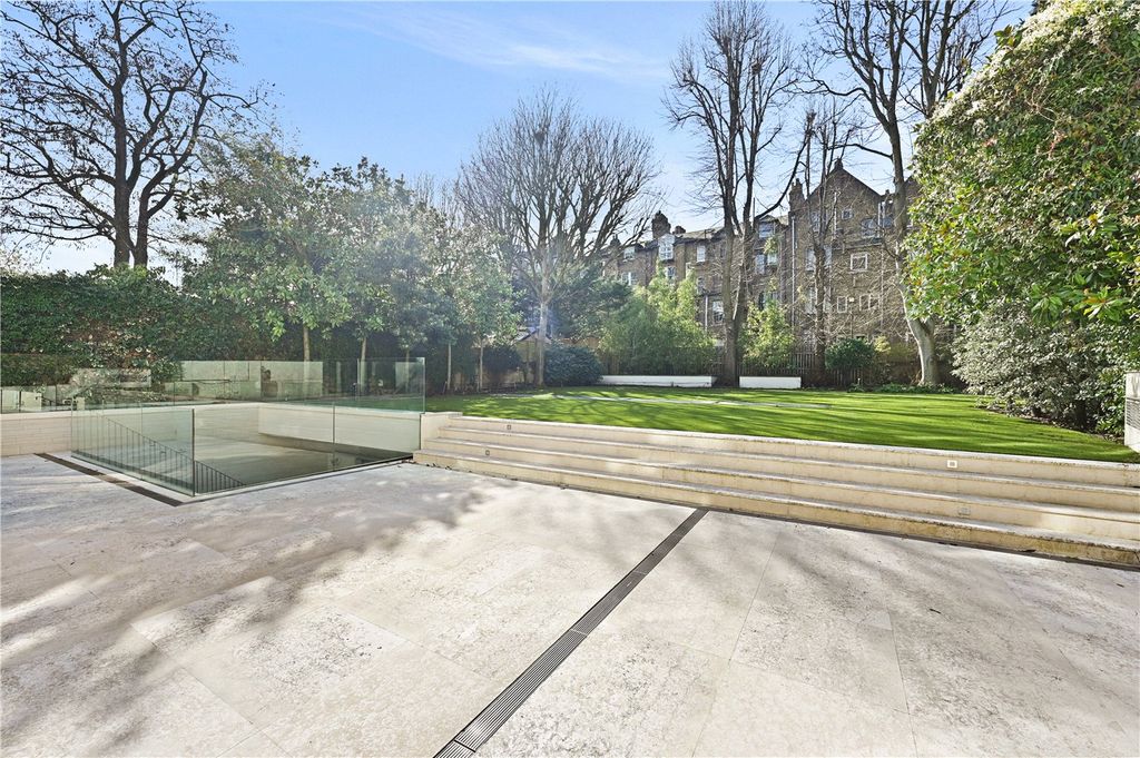 Additional image 6 of 7 bed detached house to rentAddison Road, Kensington, London W14