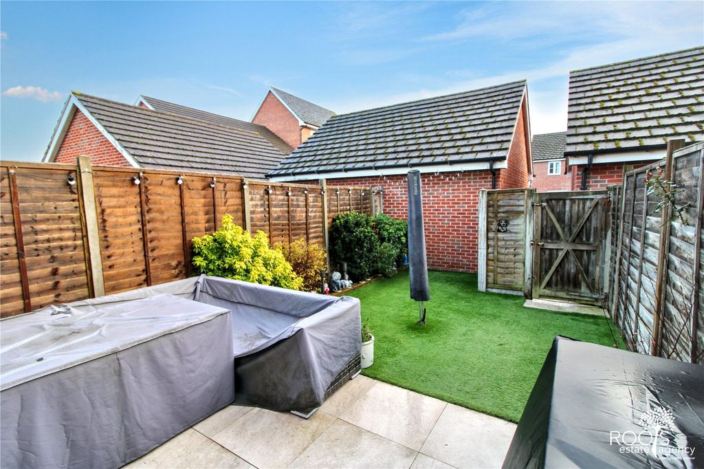 Property photo 2 of 14 Rear Garden