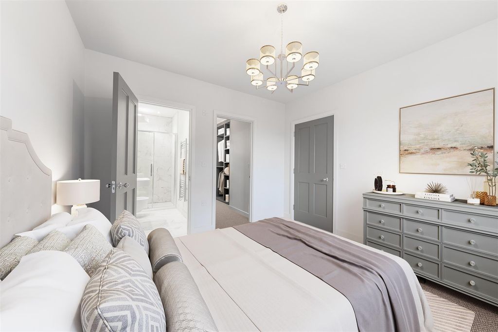 Property photo 3 of 12 Main_Bedroom_Final.Jpg