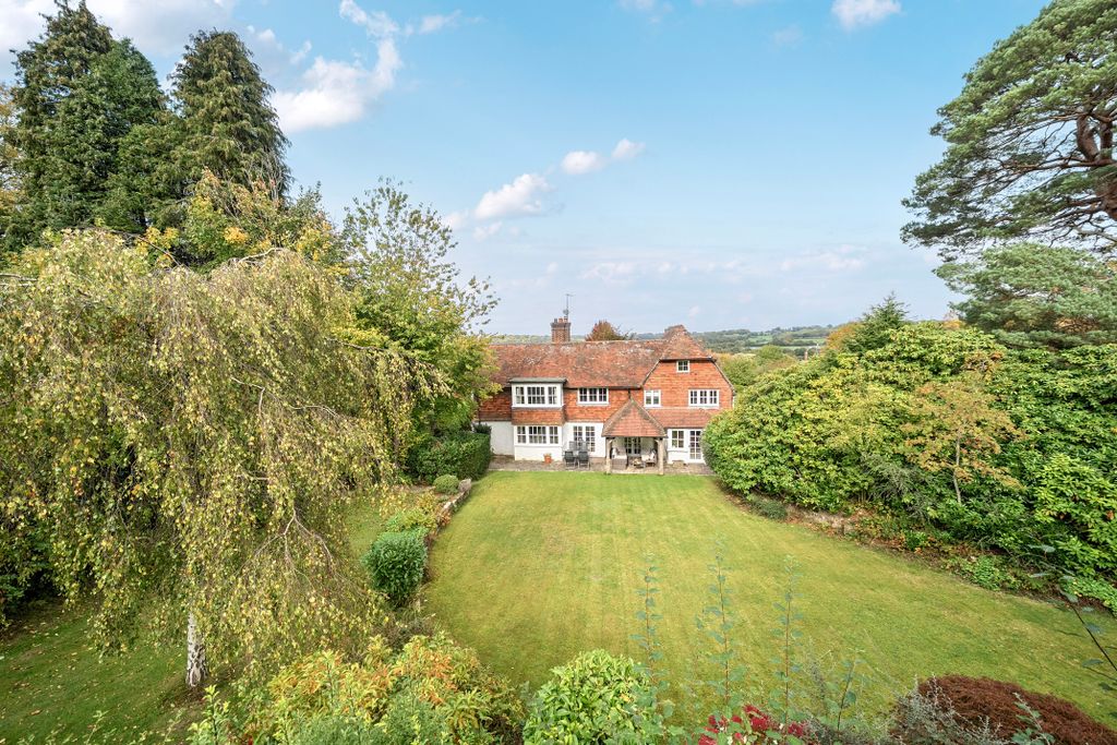 Property photo 1 of 28