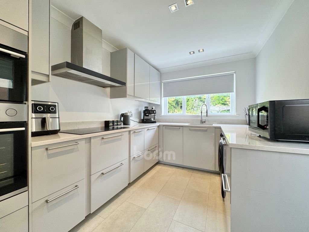 Property photo 2 of 39 Img_1592