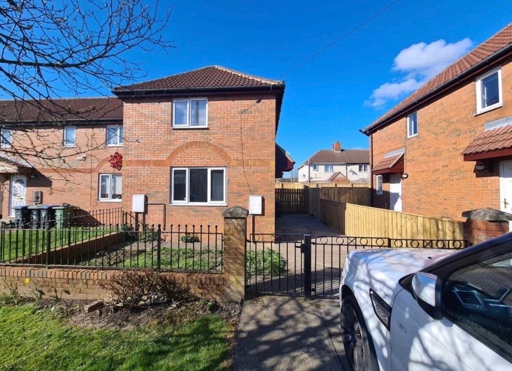 Property photo 1 of 8