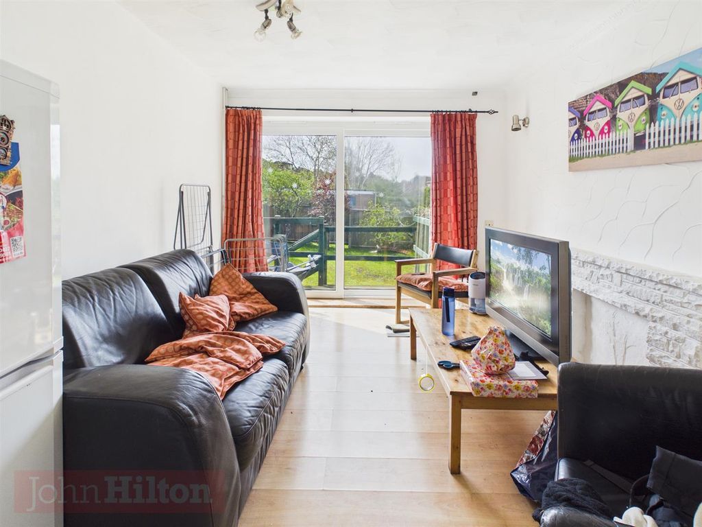 Property photo 3 of 12 Pr0677-Still006.Jpg