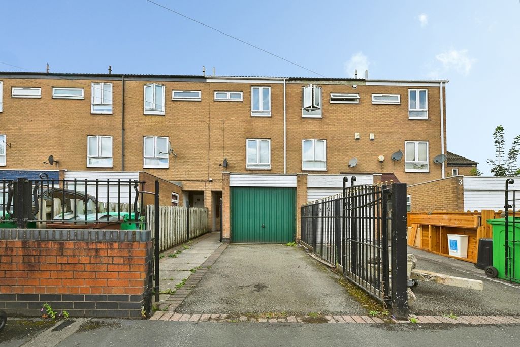Property photo 1 of 17 Pbox-Img.Jpg