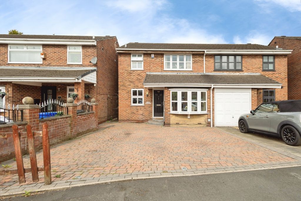 Property photo 1 of 18 Pbox-Img.Jpg