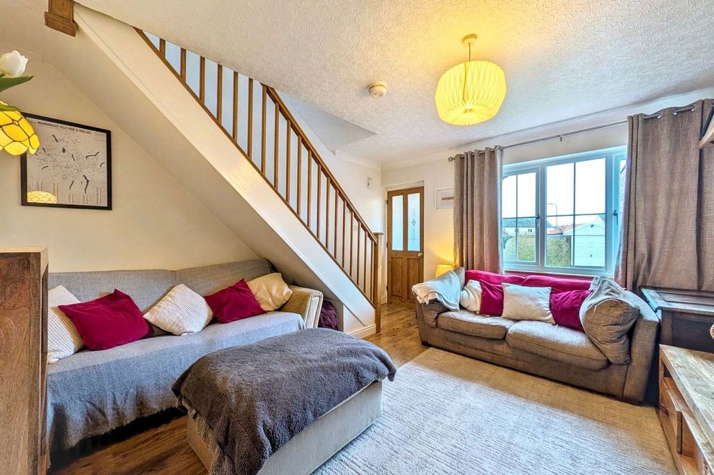 Property photo 3 of 14