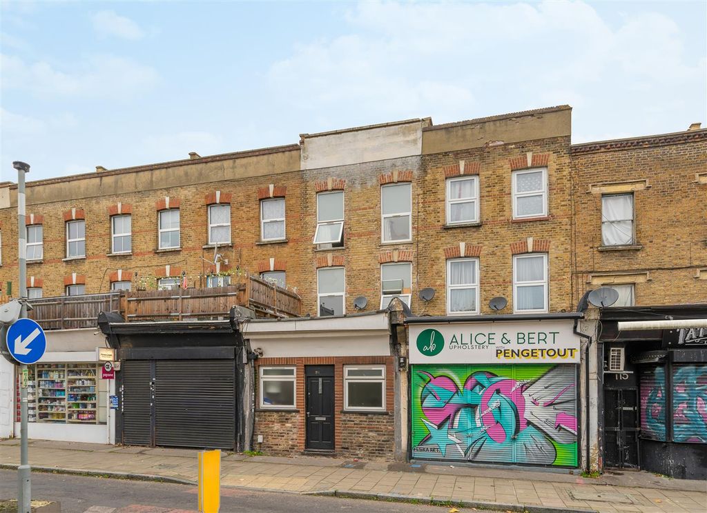 Property photo 2 of 7 Maple Road-8.Jpg