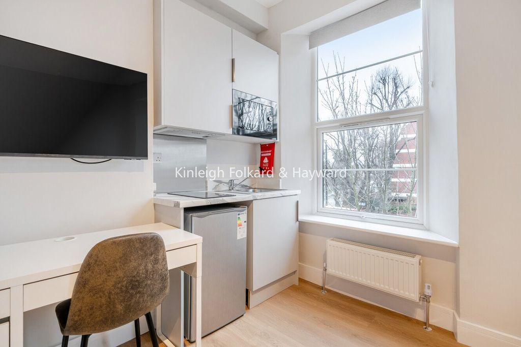 Property photo 3 of 14 Picture No. 05