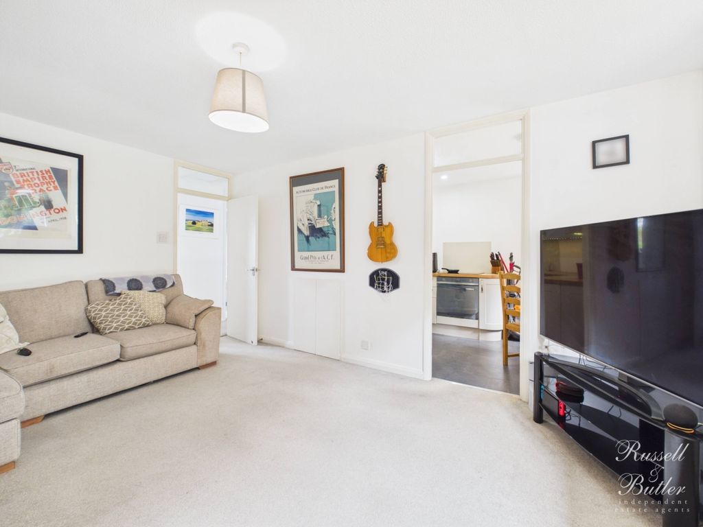 Property photo 3 of 7 Cam02127G0-Pr0413-Still003