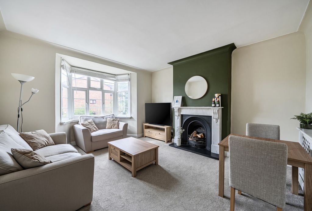 Property photo 2 of 13 1424392-4-69B2B25...