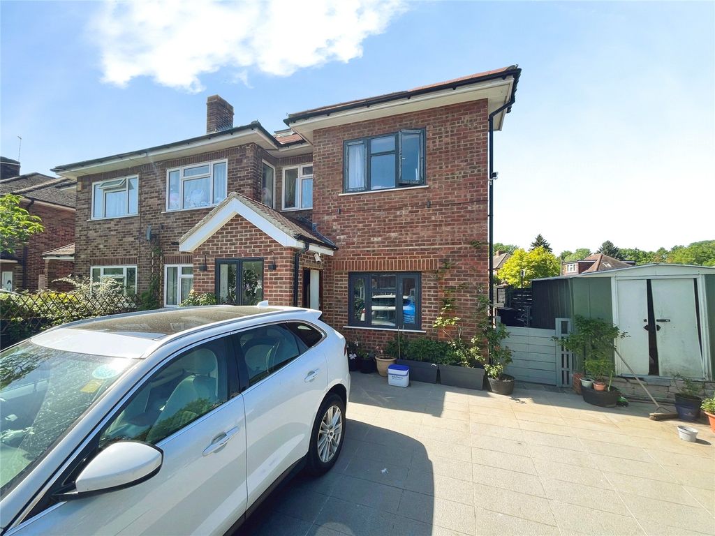 Property photo 1 of 8 Exterior