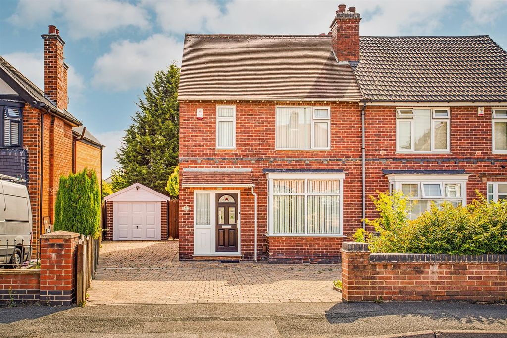 Property photo 1 of 12