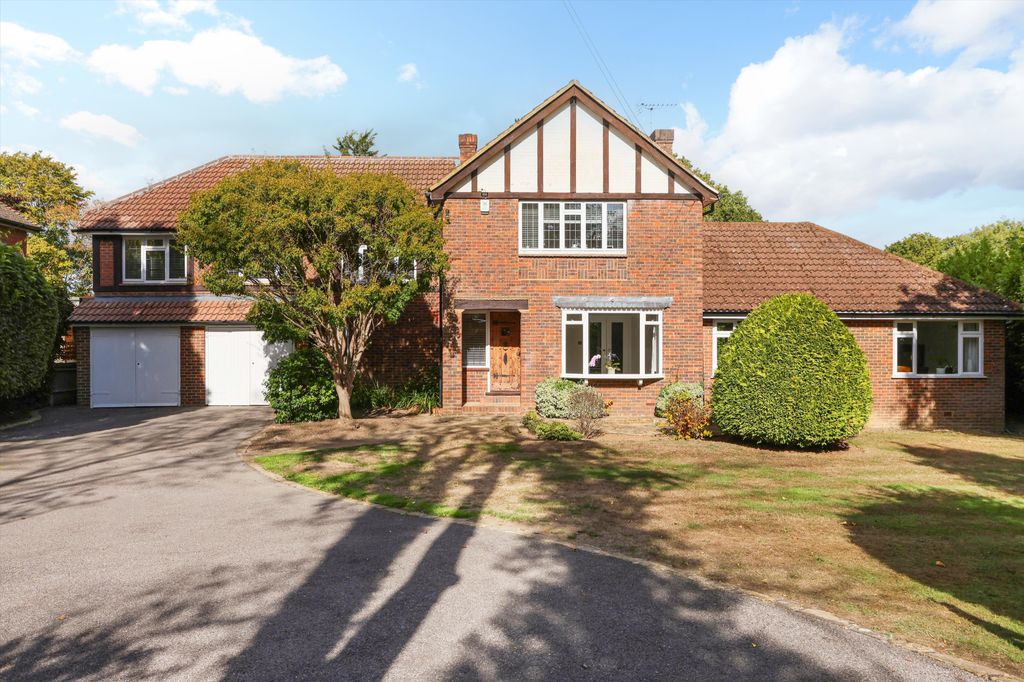 Property photo 1 of 19 Image