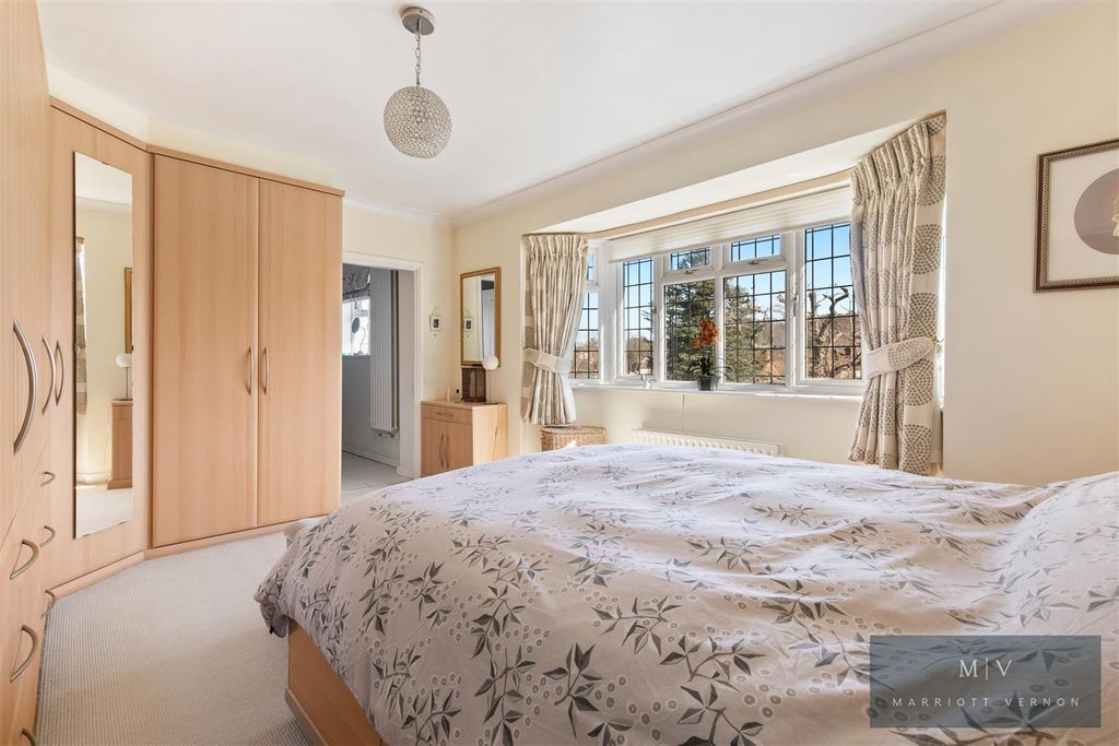Additional image 7 of 5 bed detached house for saleWinchelsey Rise, South Croydon CR2