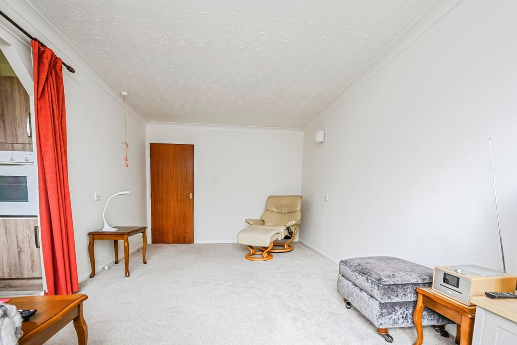 Property photo 3 of 11 Photo