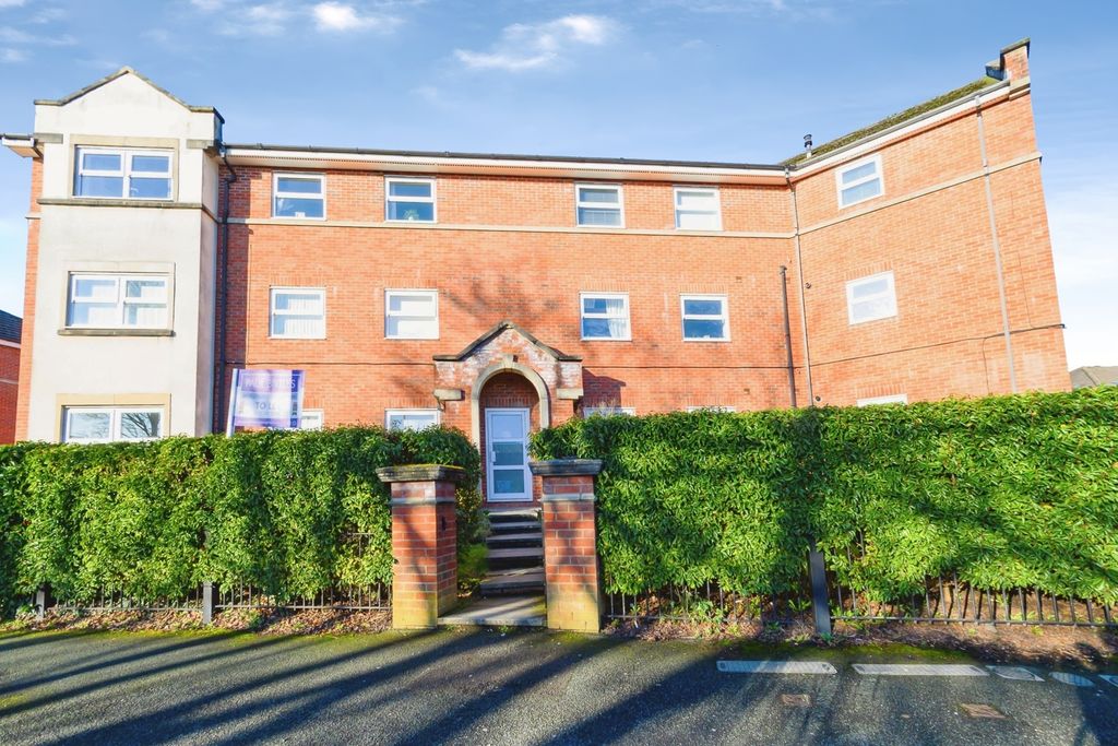 Property photo 1 of 18 Front View