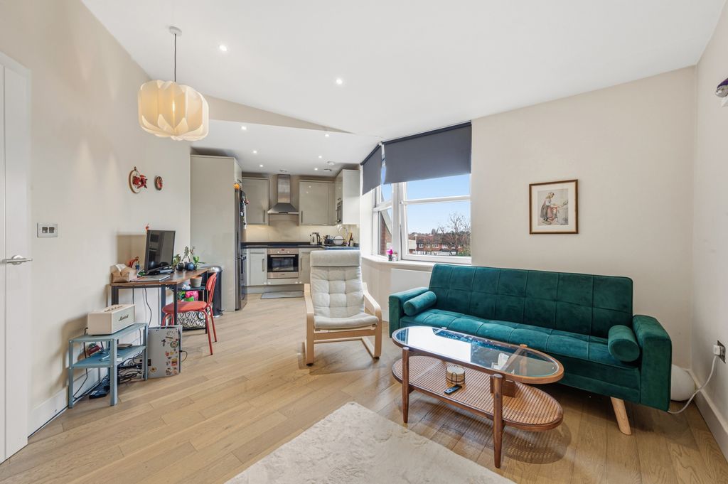 Property photo 1 of 16 Picture No. 27