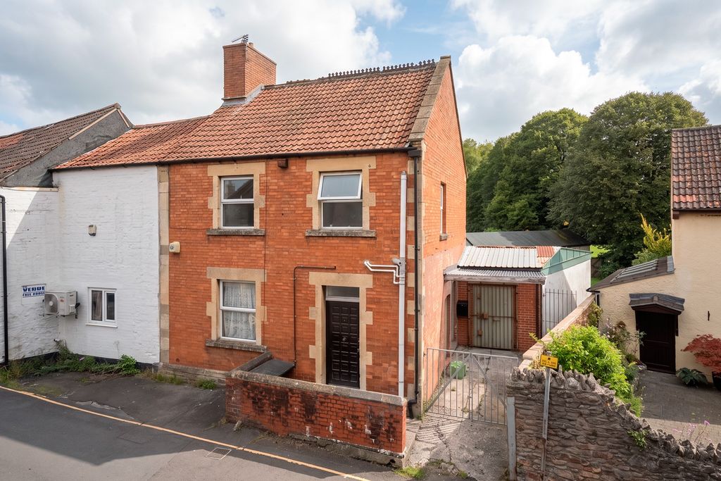 Property photo 1 of 13 5568182