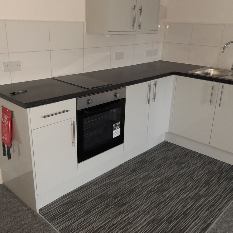 Property photo 3 of 14