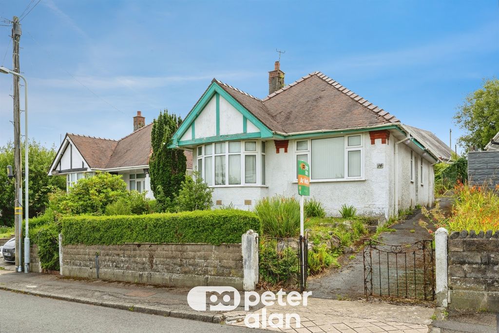Property photo 1 of 20