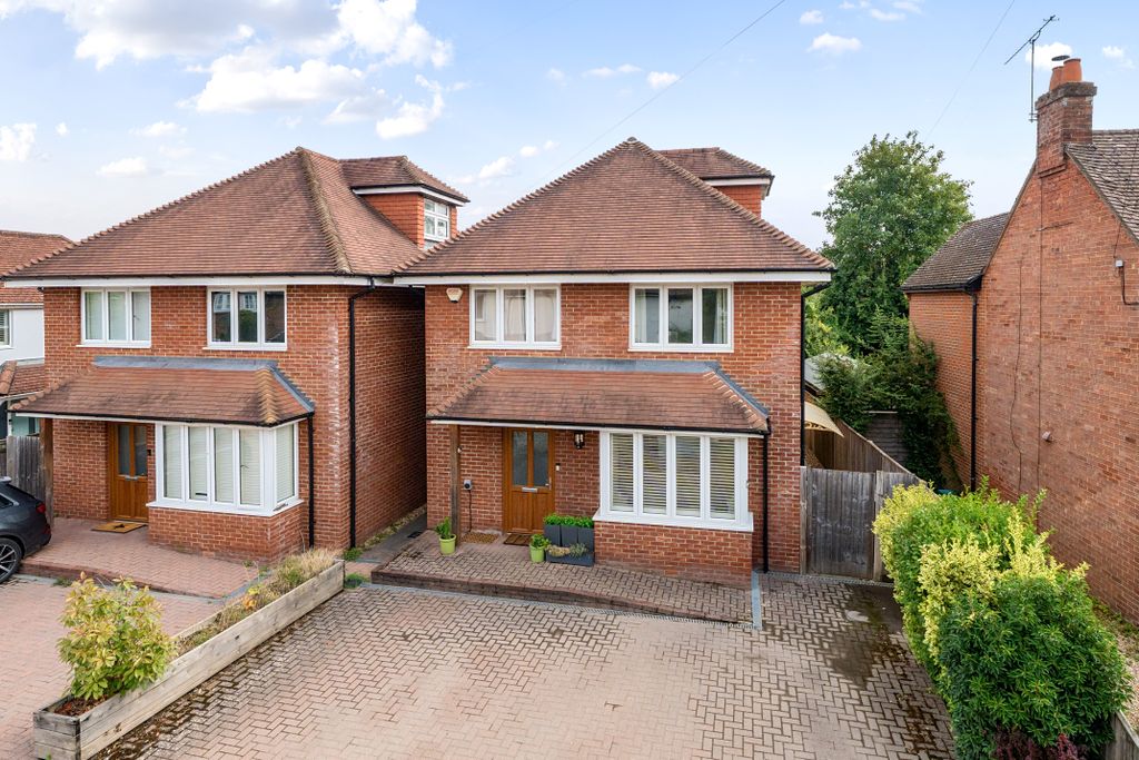 Property photo 1 of 12