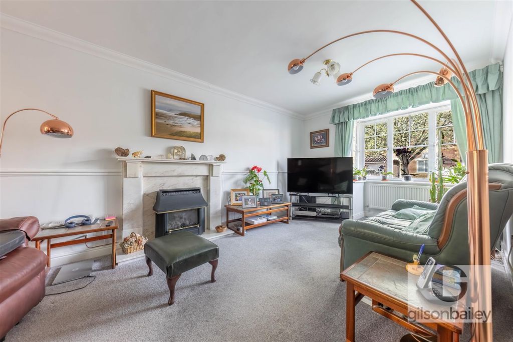 Property photo 3 of 28 Gb.Jpg