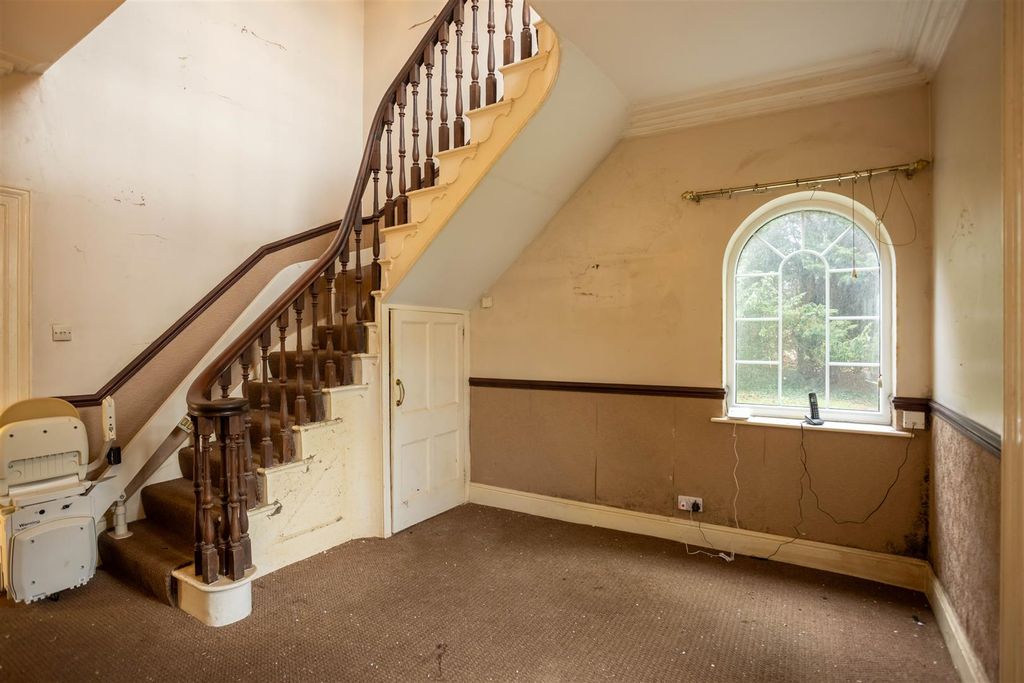 Property photo 2 of 15 00016.Jpg