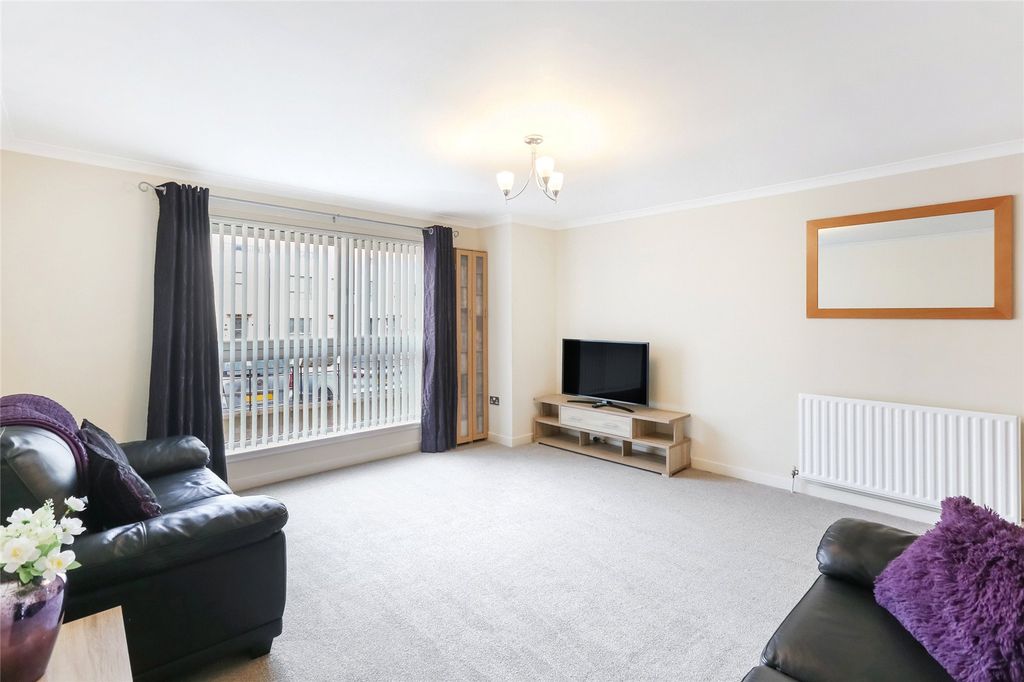 Property photo 3 of 17 Picture No. 16