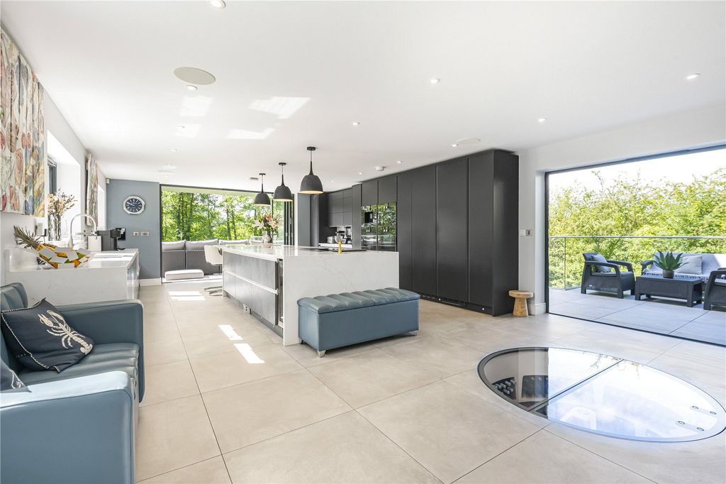 Property photo 3 of 25 Picture No. 25