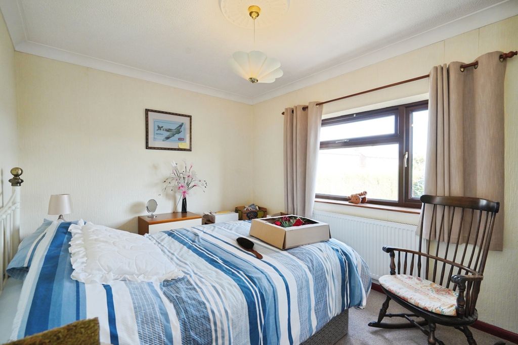 Property photo 3 of 17 Pbox-Img.Jpg