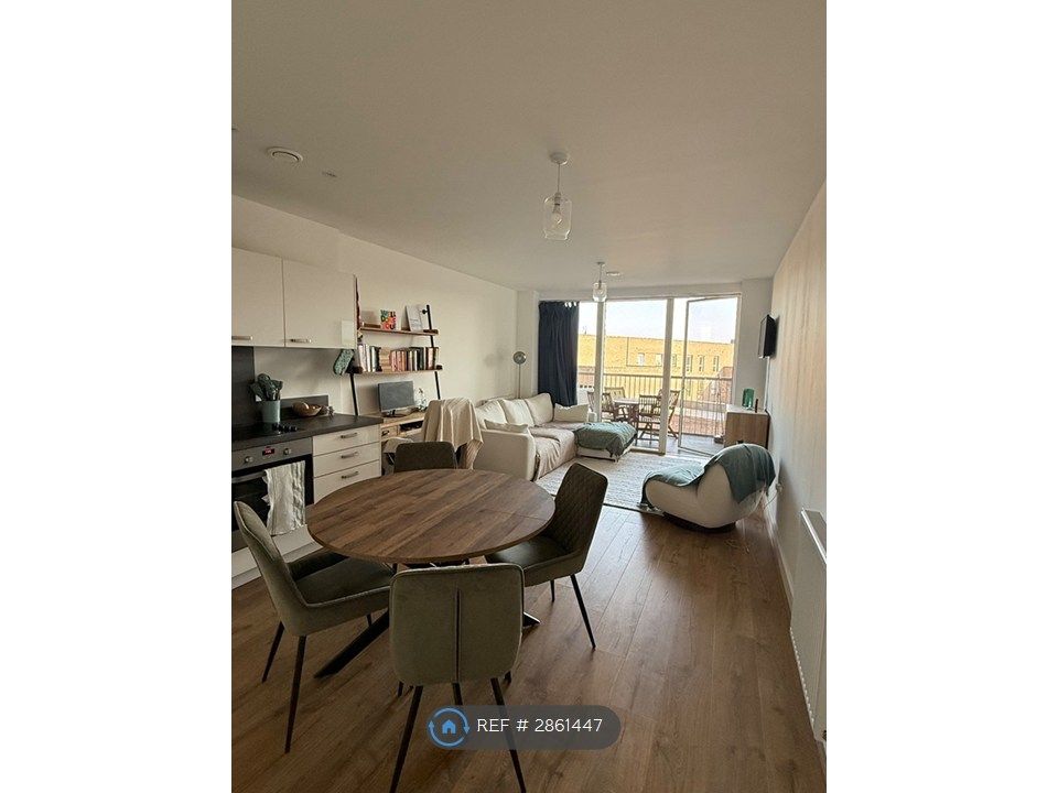 Property photo 2 of 11 Living Area