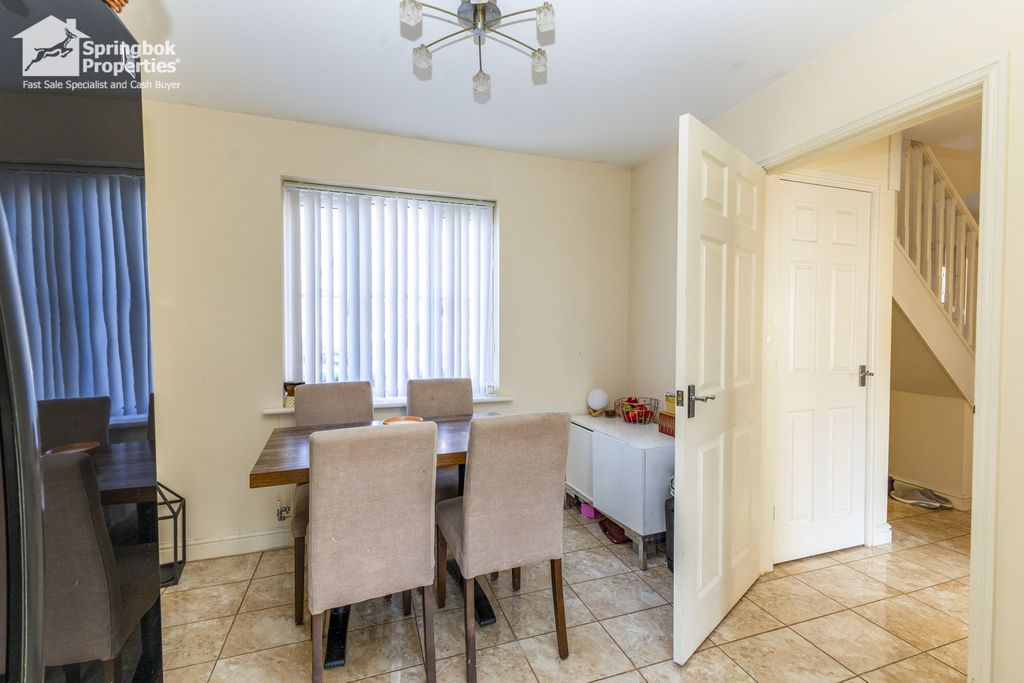 Property photo 3 of 12 Image 2