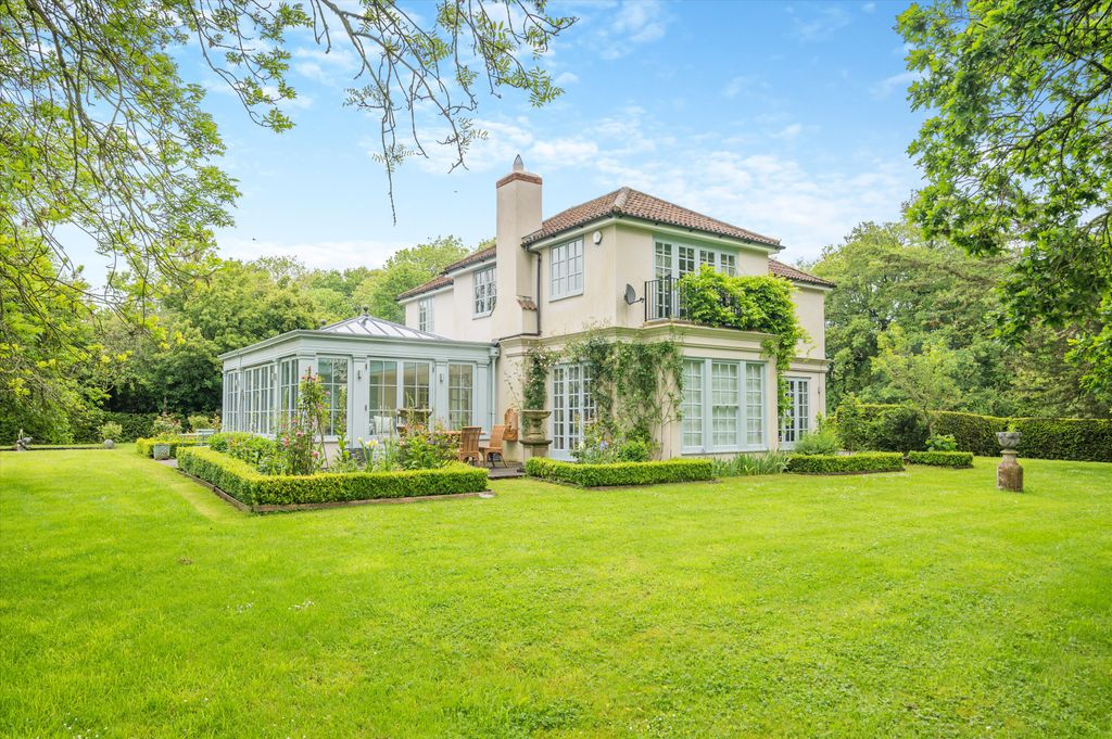 Property photo 2 of 21 Image