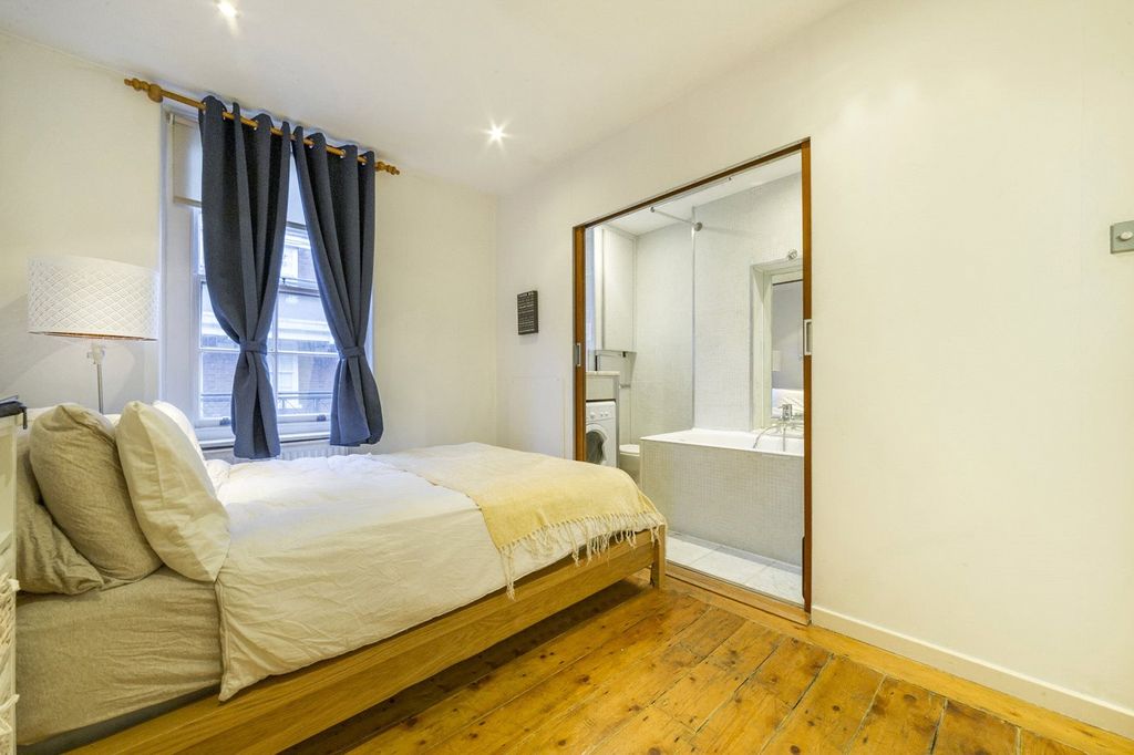 Property photo 3 of 16 Bedroom