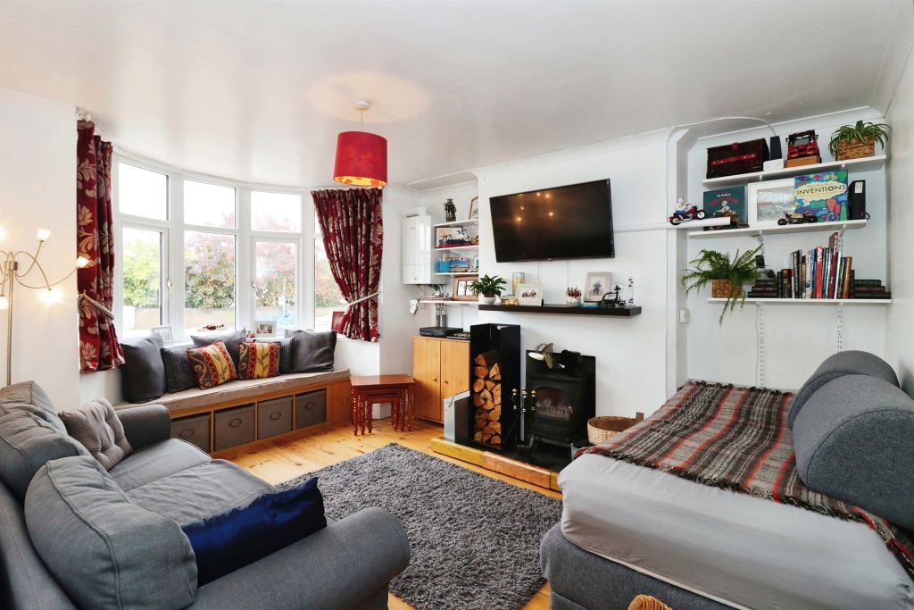 Property photo 2 of 18