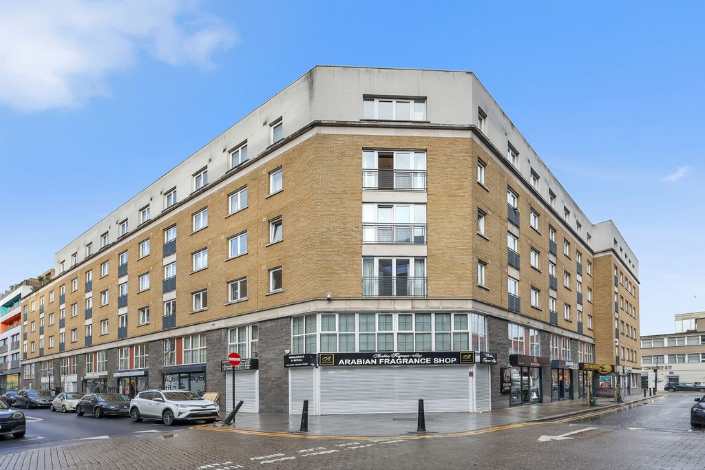 Property photo 3 of 11 Picture No. 06