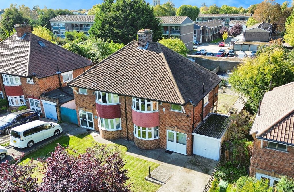 Property photo 1 of 20