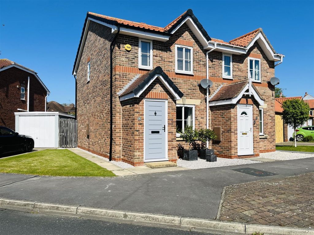 Property photo 1 of 13 Front