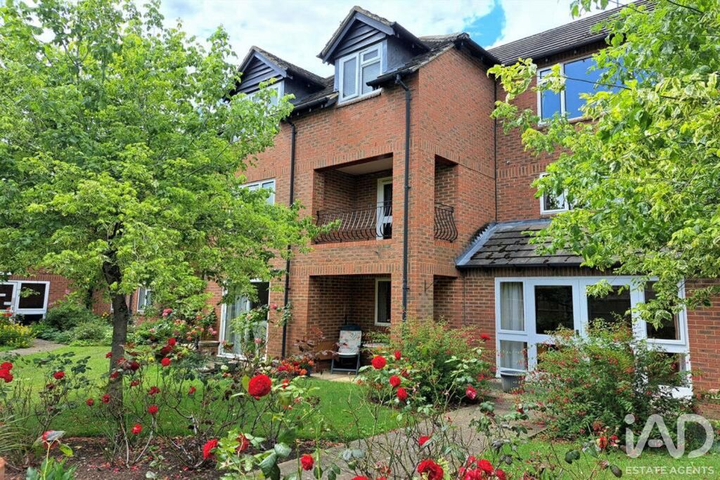 Property photo 2 of 11