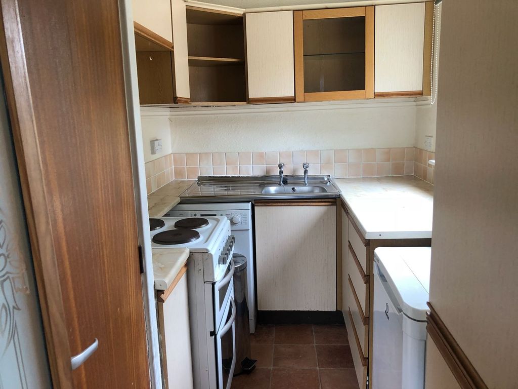 Property photo 3 of 4