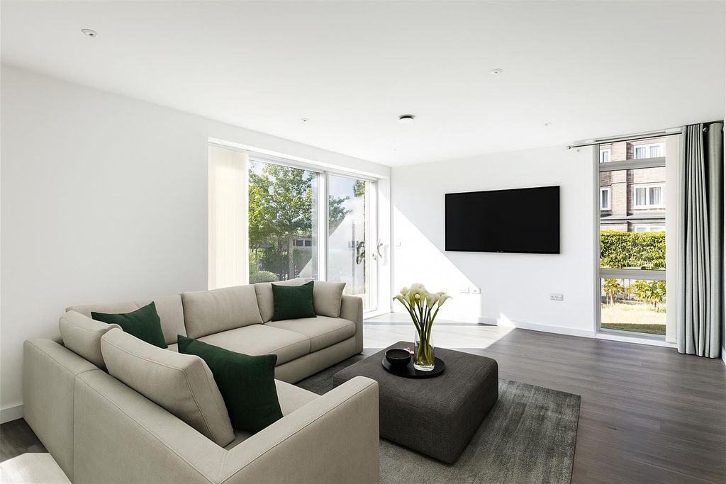 Property photo 3 of 13 Chatgpt Image Nov 4, 2025, 05_08_36 Pm.Png