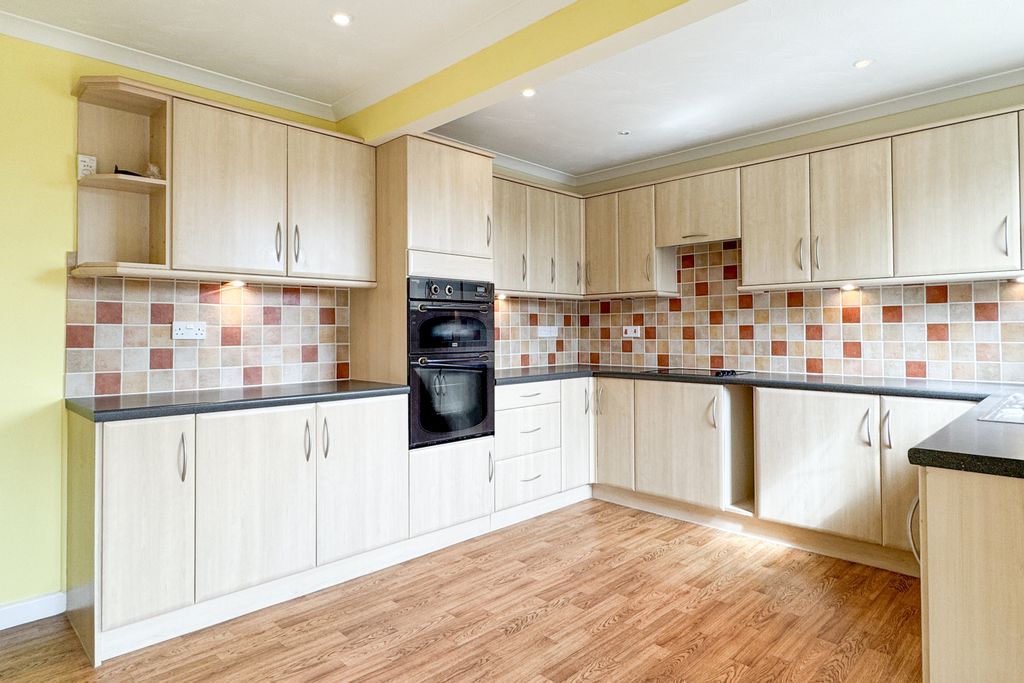 Property photo 2 of 17 2.Jpg