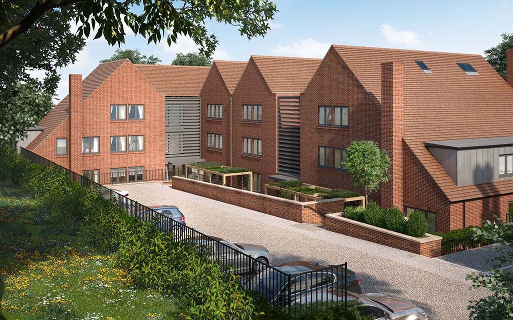 Property photo 1 of 16 Ridgeway Place