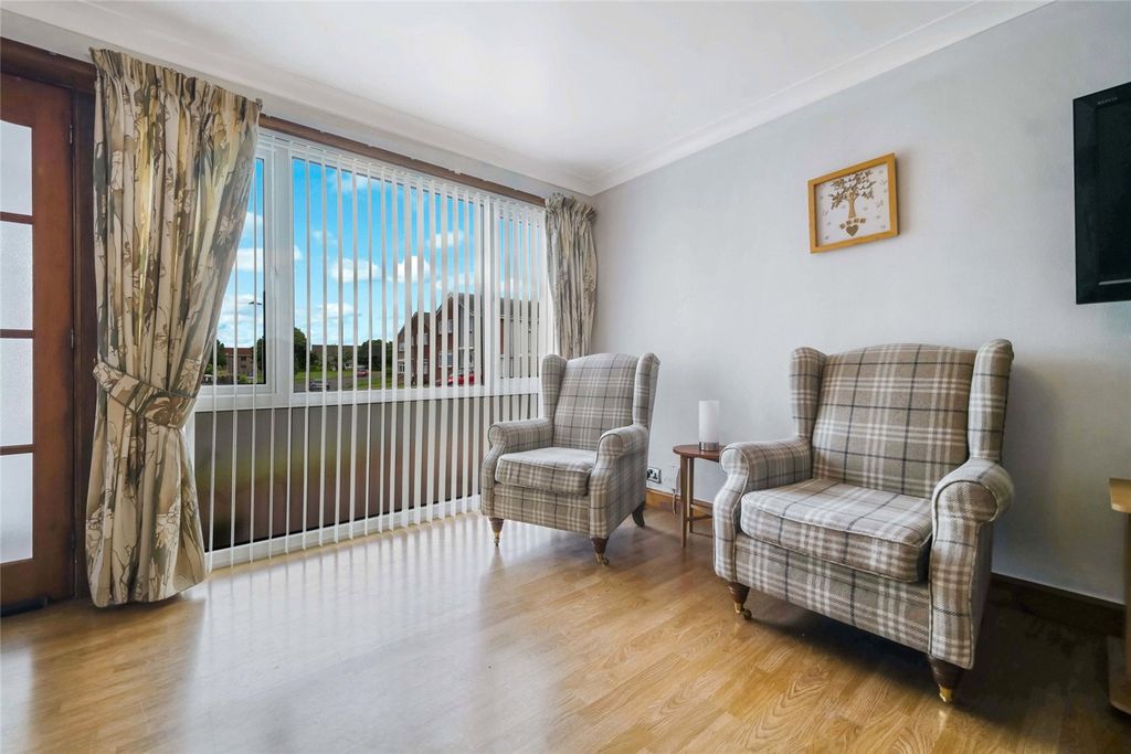 Property photo 3 of 21 Picture No. 03